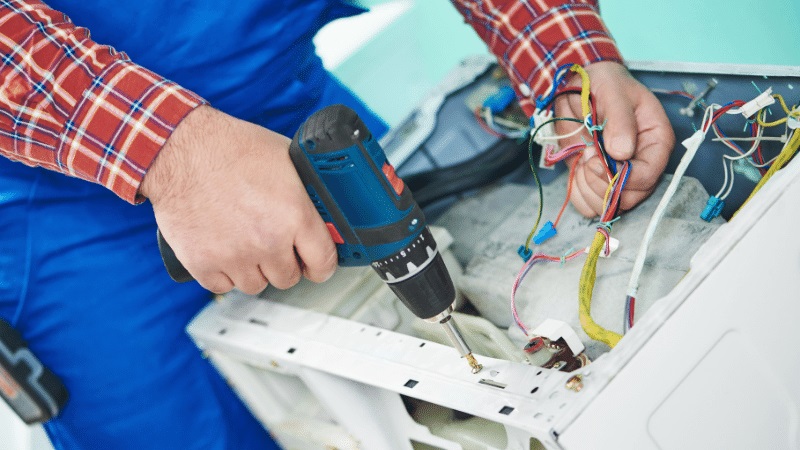 Kula İtimat İtimat çamaşır makinesi kart tamiri – Su almama arızası orijinal parça ile giderildi. - Teknik servis örneği